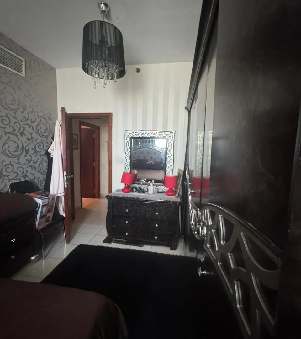Homestay La-Vida Room - Females Only Dubai