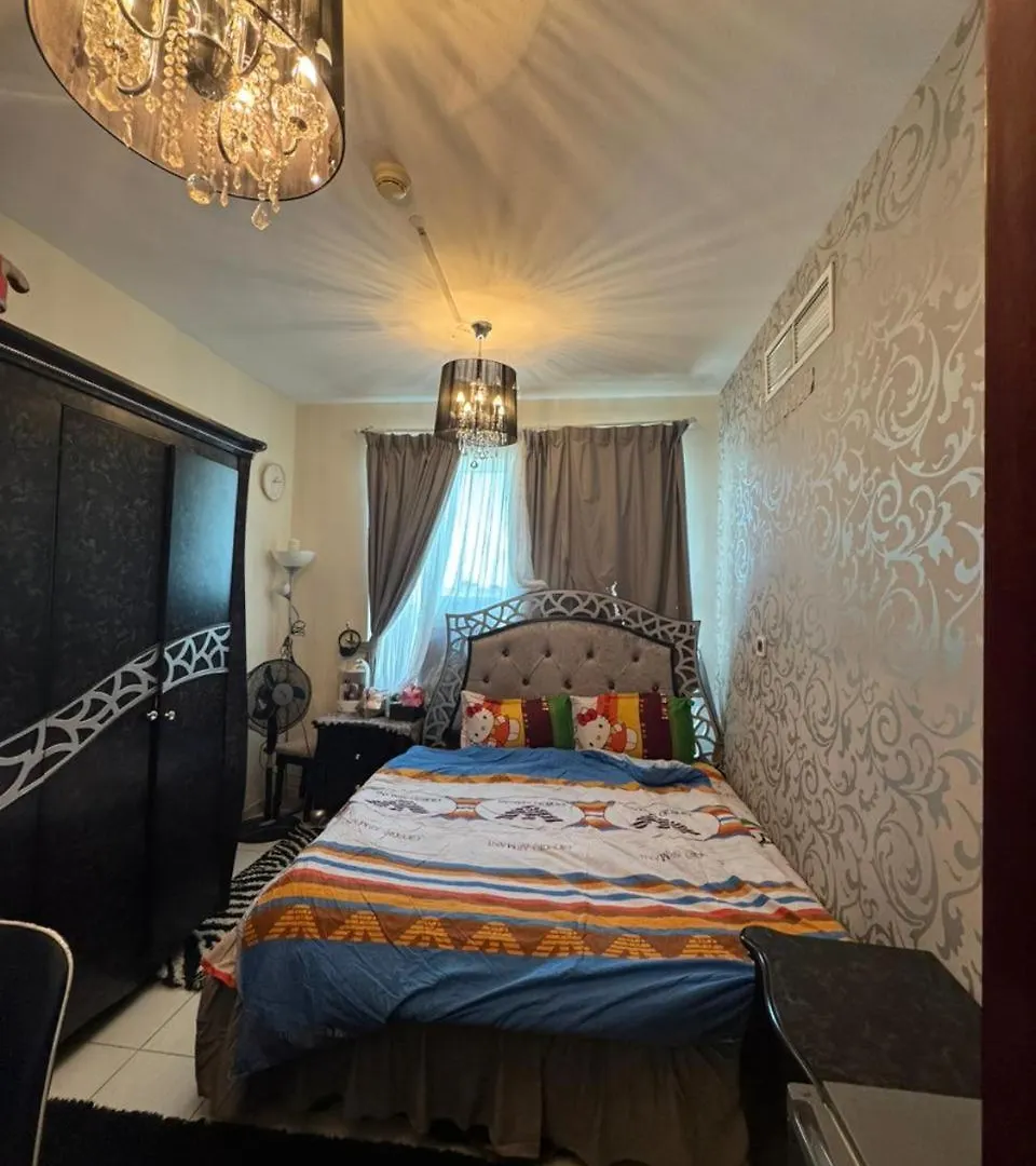 La-Vida Room - Females Only Dubai